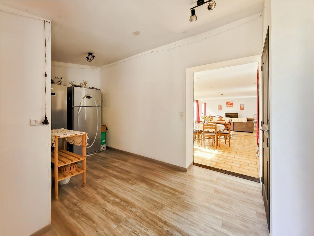 Maison à Andon, 164 m² sur 2000 m² de terrain — photo 3