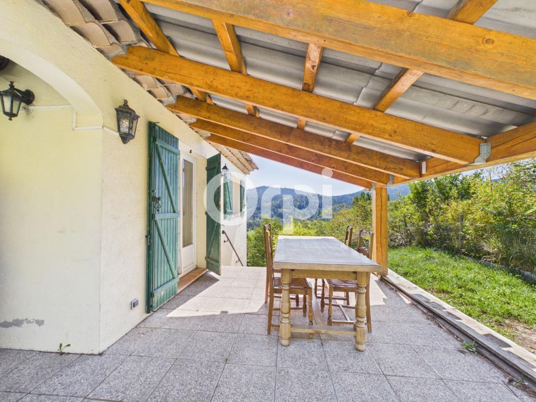 Maison à Andon, 85 m² sur 593 m² de terrain — photo 2