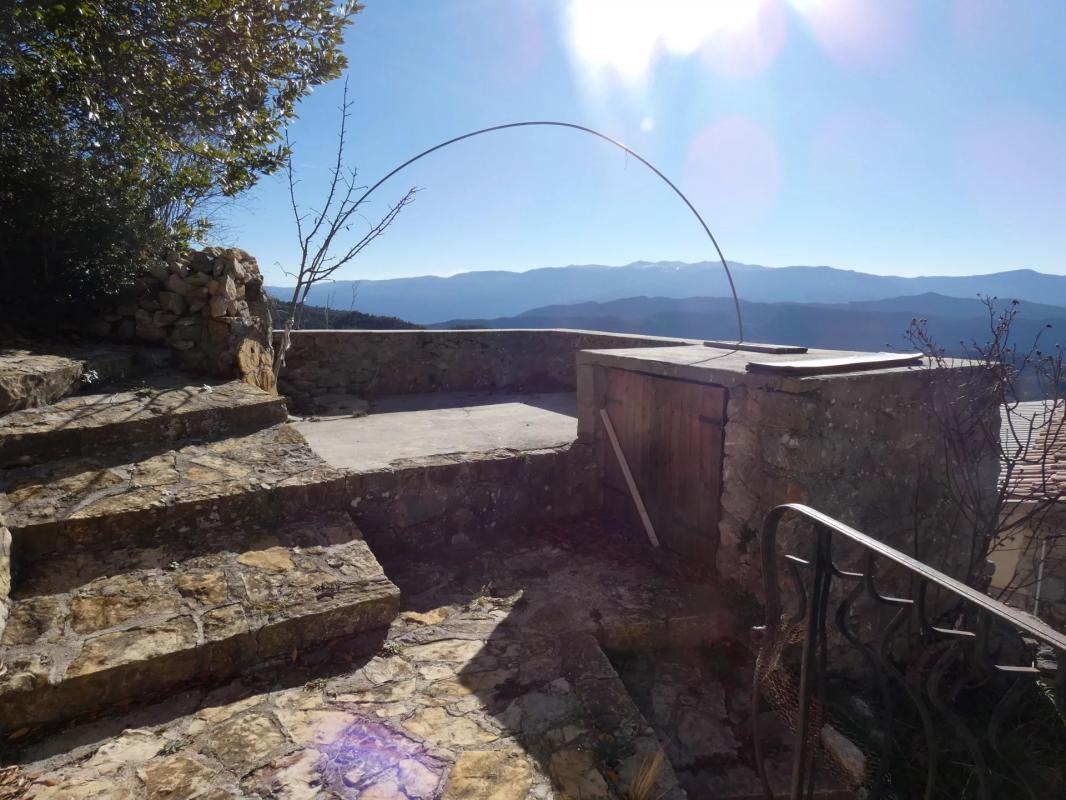 Maison à Ascros, 56 m² sur 100 m² de terrain — photo 2