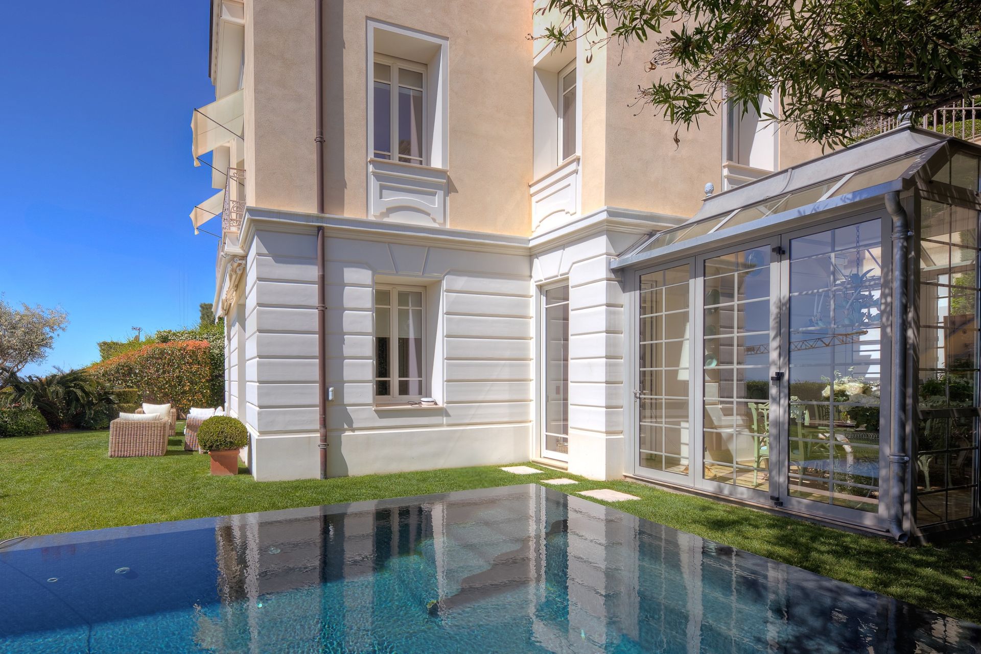 Vente Hôtel particulier Beaulieu-sur-Mer 8 Pièces 240 m² — photo 3