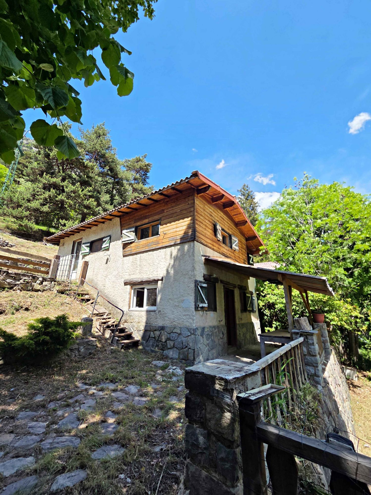 Maison à Belvédère, 74 m² sur 580 m² de terrain — photo 2