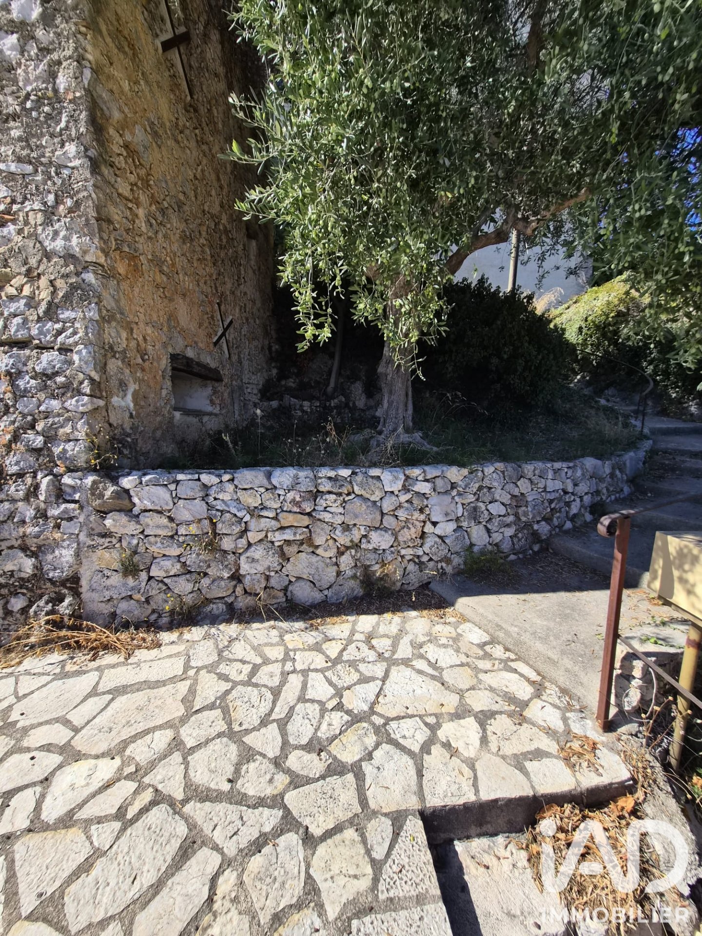 Maison à Bouyon, 92 m² sur 25 m² de terrain — photo 5