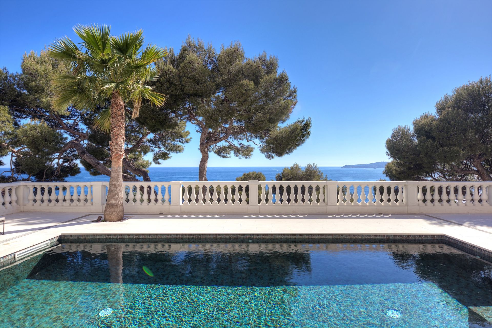 Vente Hôtel particulier Cap-d'Ail 9 Pièces 460 m² — photo 4