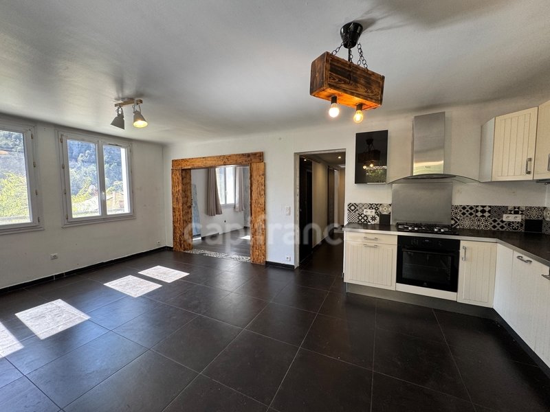 Maison à Clans, 104 m² sur 1228 m² de terrain — photo 4