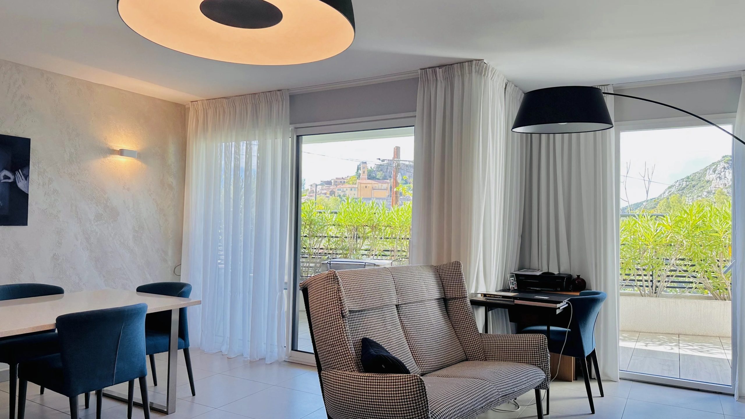Achat Appartement Èze vue village avec piscine et parking · Èze
