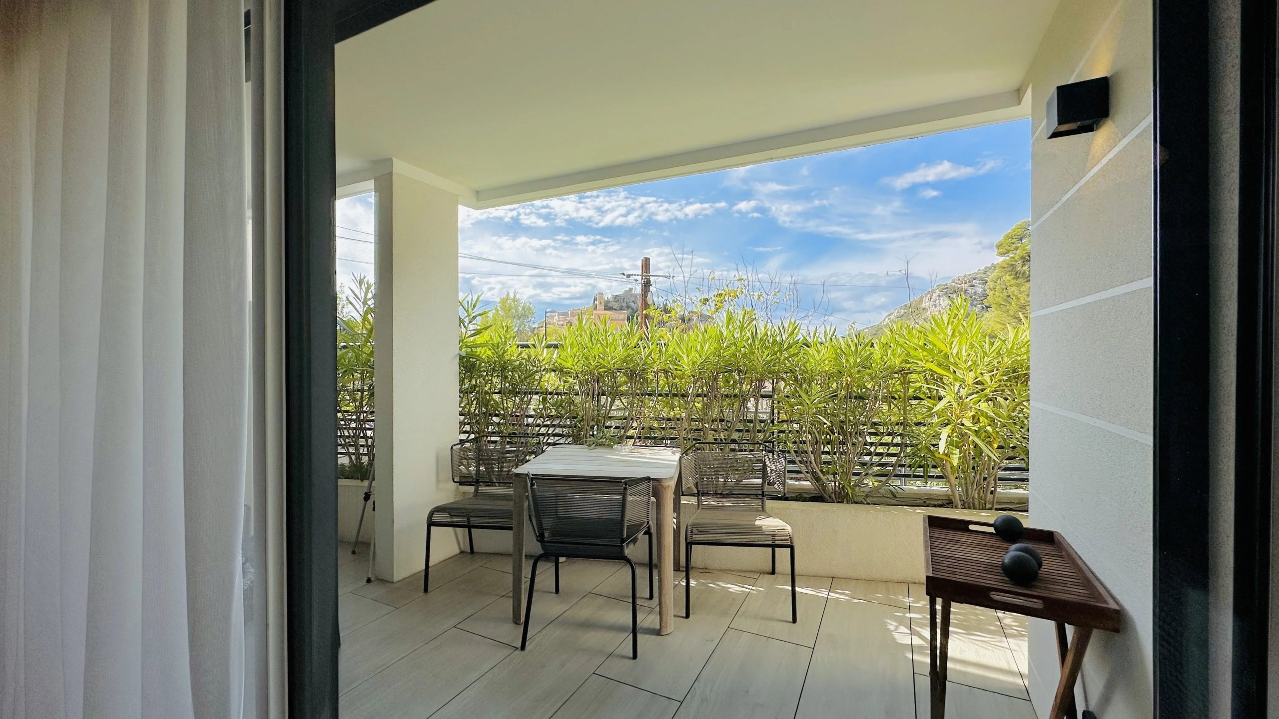 Achat Appartement Èze vue village avec piscine et parking · 2