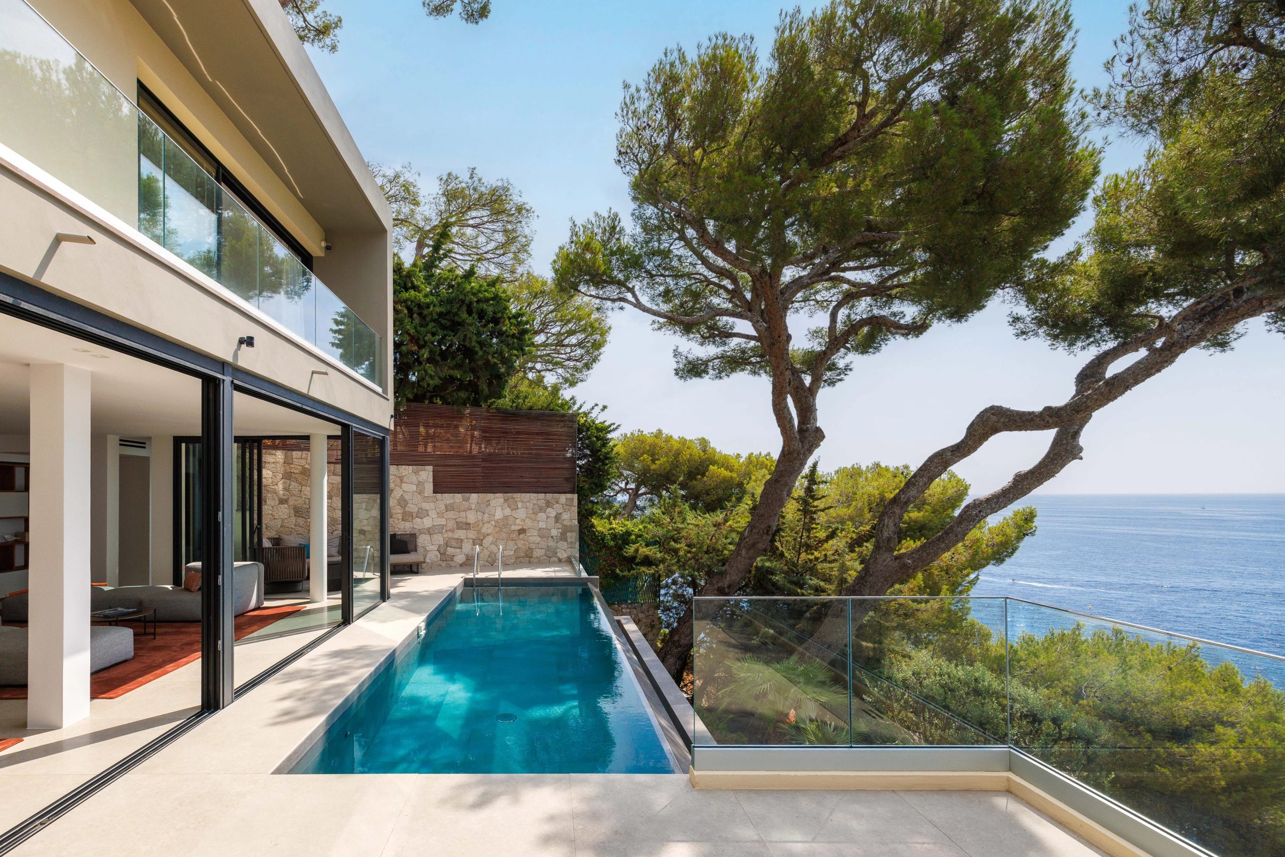 Achat Villa Èze Superbe villa contemporaine face à la Méditerranée — photo 2