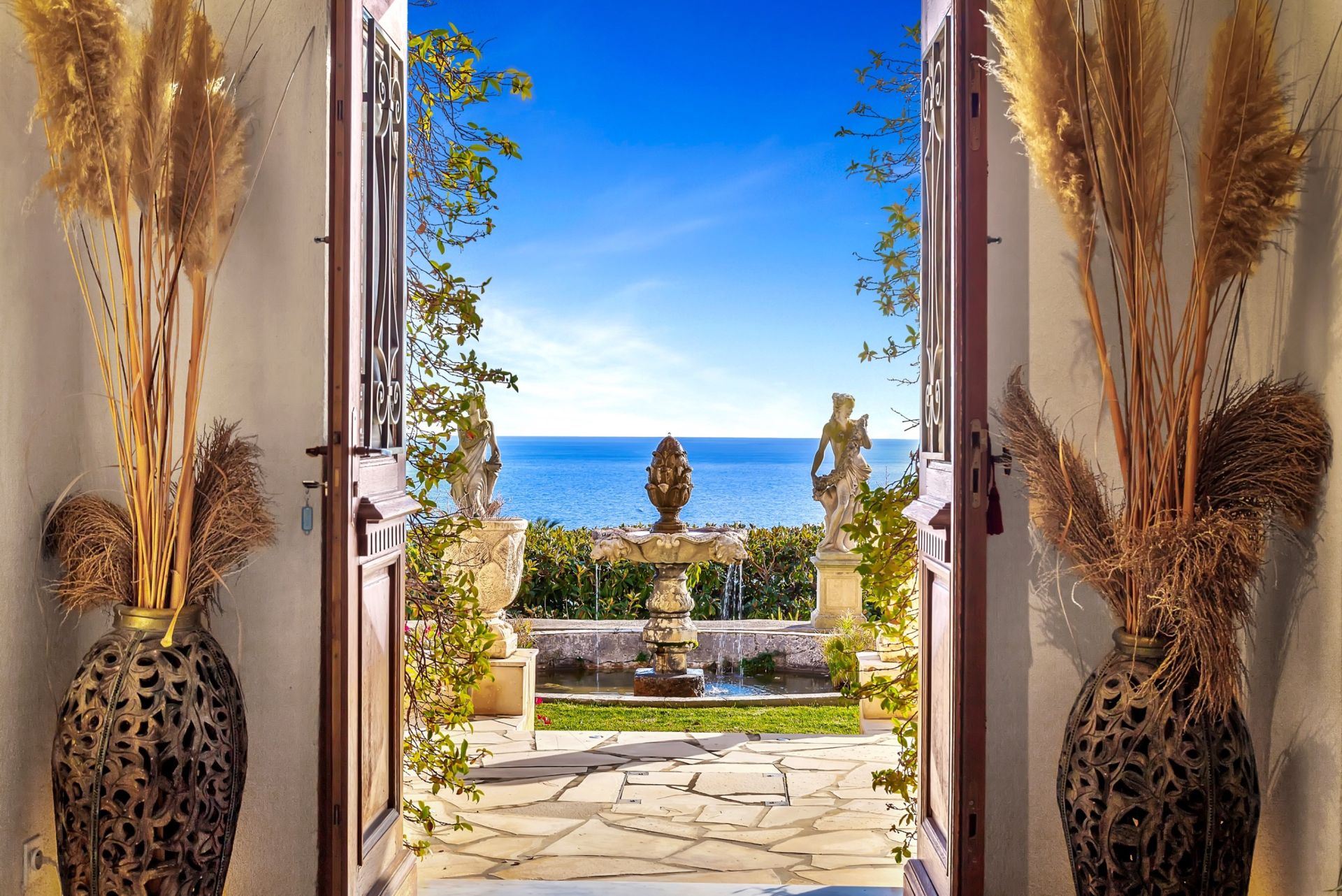 Vente Maison de maître Èze 10 Pièces 558.95 m² — photo 5