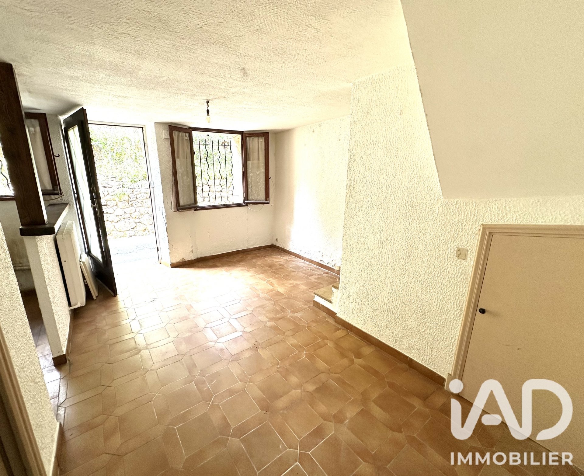 Maison à Grasse, 42 m² sur 30 m² de terrain — photo 5
