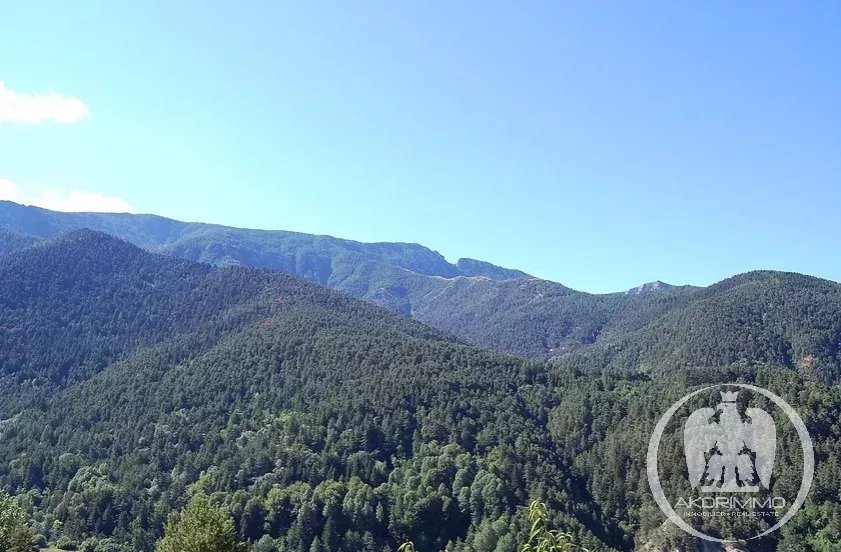 Maison à La Brigue, 129 m² sur 40000 m² de terrain — photo 4