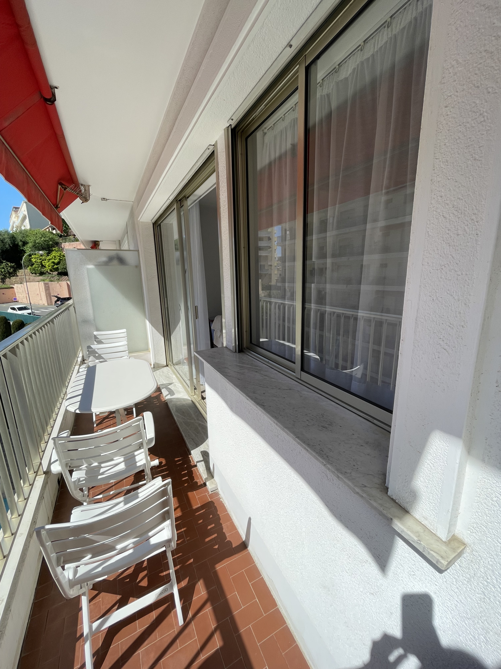 BAISSE DE PRIX ! EXCLUSIVITE T1-Balcon -Menton Garavan en étage élevée dans une résidence de standing- Cave — photo 2