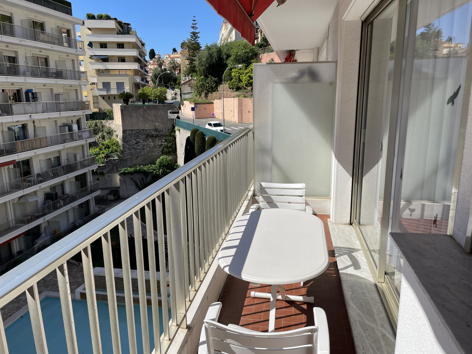 BAISSE DE PRIX ! EXCLUSIVITE T1-Balcon -Menton Garavan en étage élevée dans une résidence de standing- Cave — photo 5