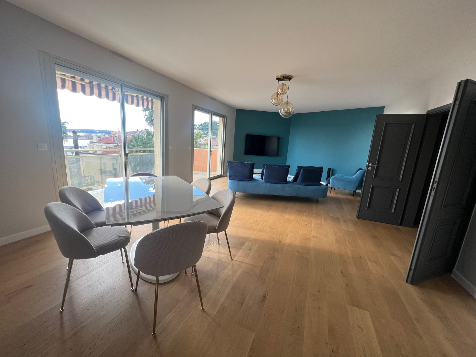 EXCLUSIVITE MENTON  GARAVAN MAGNIFIQUE T4  VUE IMPRENABLE-BALCON/TERRASSE ET JARDINET,GARAGE, PARKING ET CAVE. — photo 2