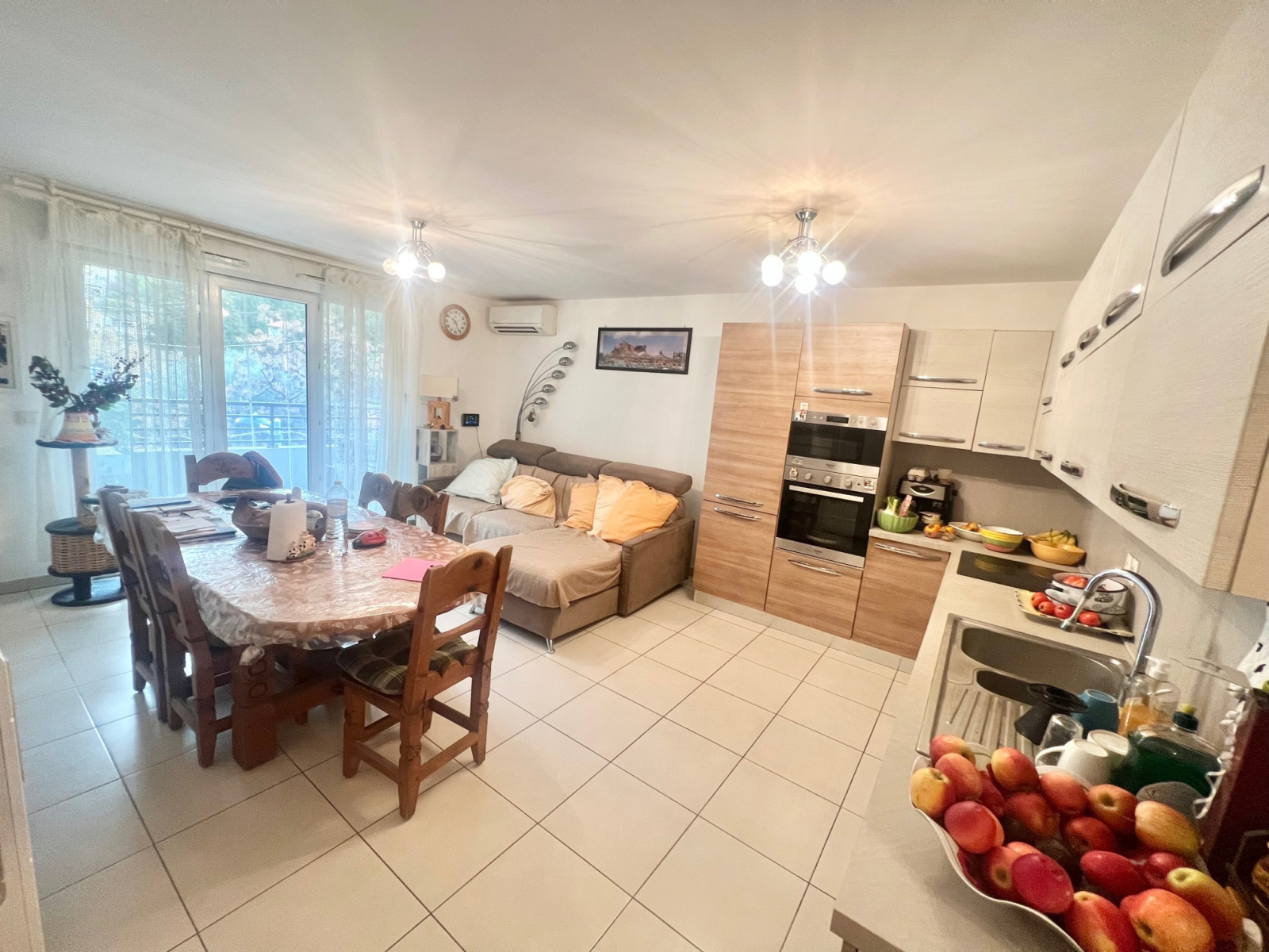 EXCLUSIVITE T3 traversant avec TERRASSE-et PARKING-  Menton-CAREI -vVe dégagée -Résidence Récente de 2015 — photo 1