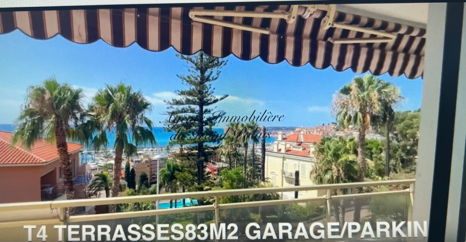 EXCLUSIVITE Menton Garavan- T4 110m²- Avant dernier étage d'une petite copropriété- Vue Carte Postale Mer. — photo 1