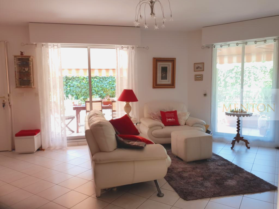 Menton, proche de Carnolès, beau 4 pièces en duplex, jardin-terrasse, garage — photo 2