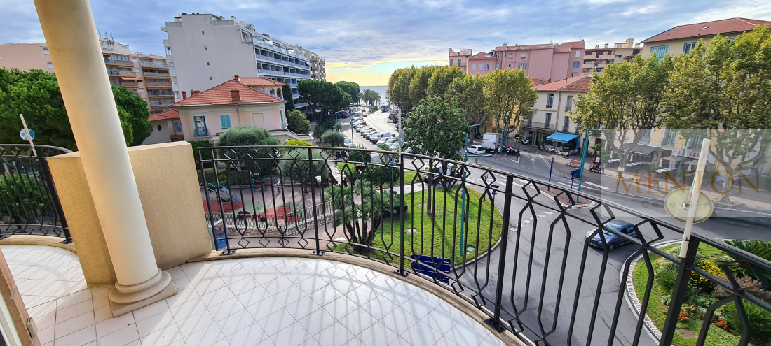 Menton, au coeur de la ville 3 pièces vue mer — Menton