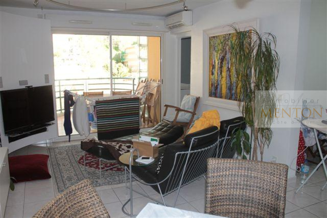 appartement 3 pièces proche plages et centre de Menton, terrasses, design, bel immeuble récent — photo 4