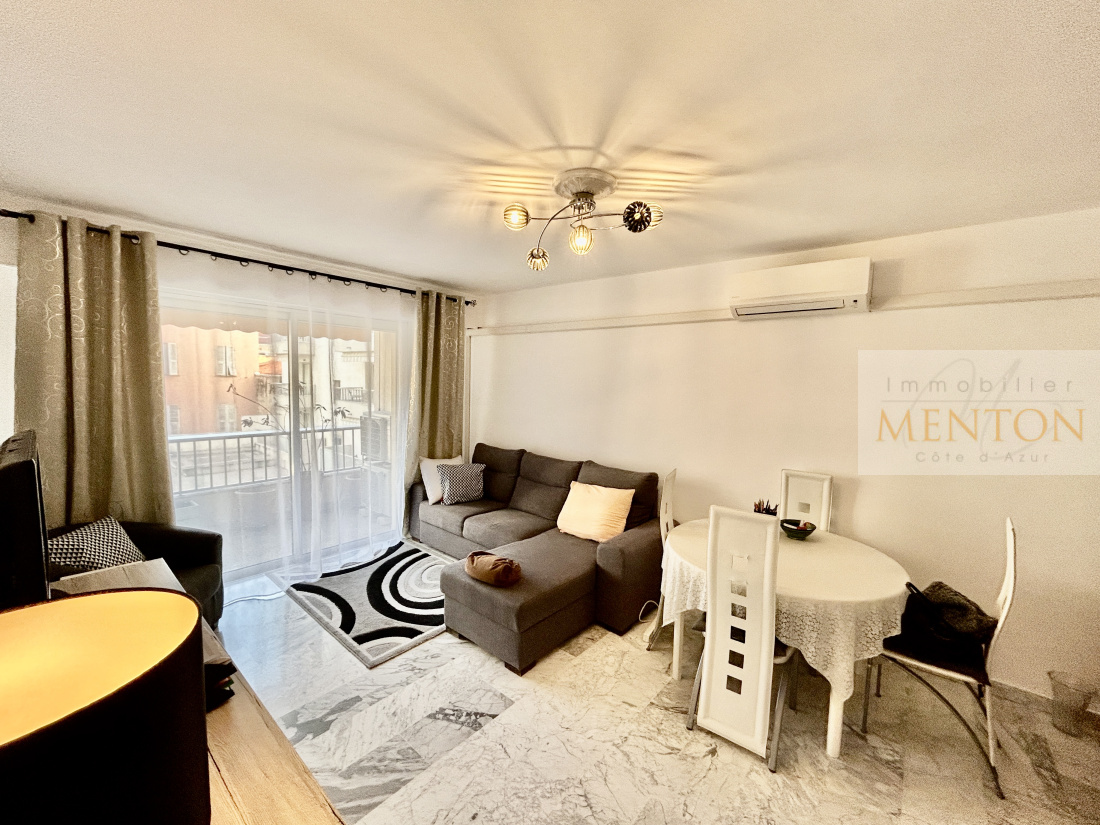 Menton proche mairie, très beau 2 pièces , terrasse cave et solarium — photo 2