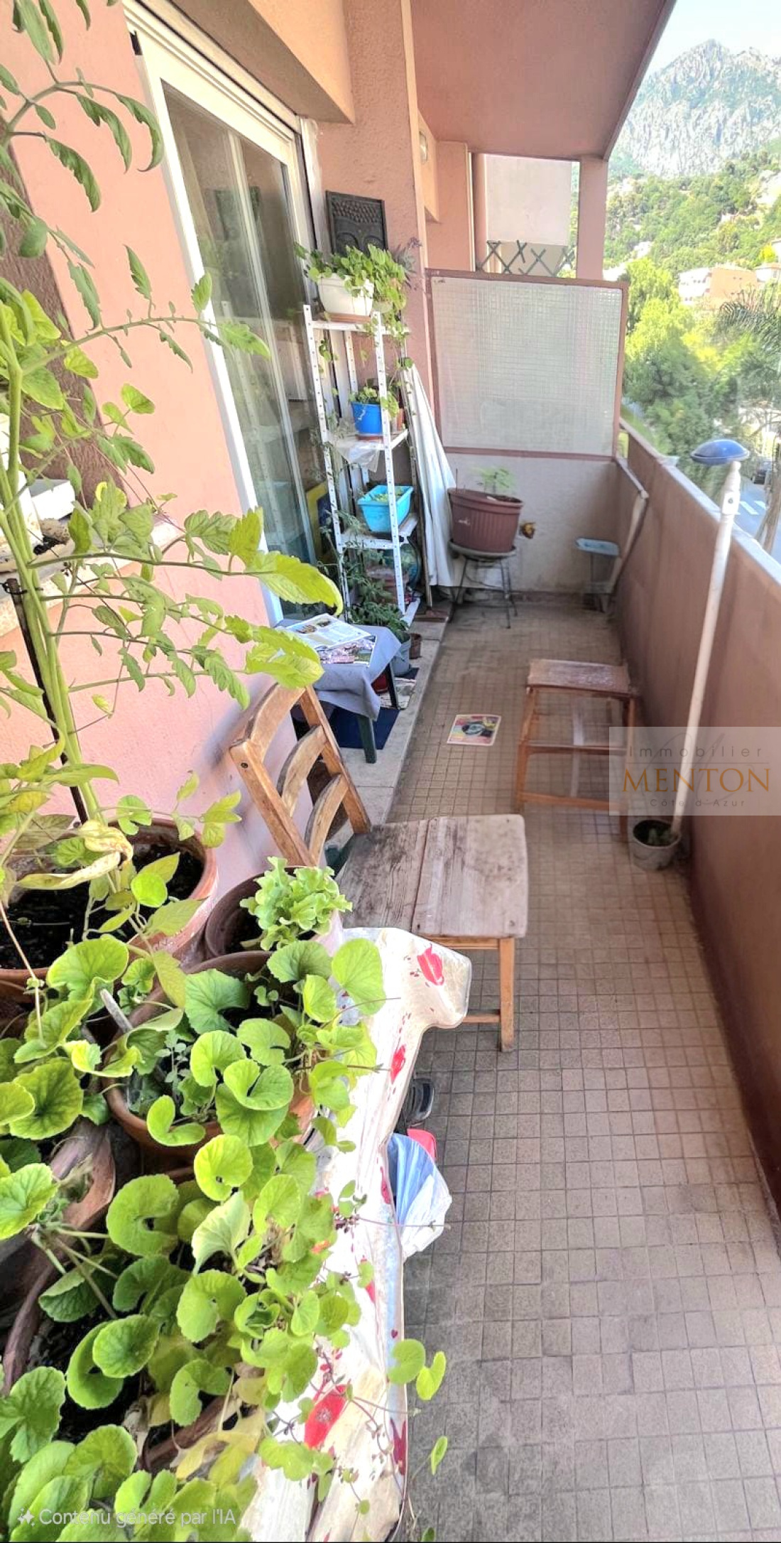 MENTON STUDIO AVEC BALCON ET CAVE — Menton