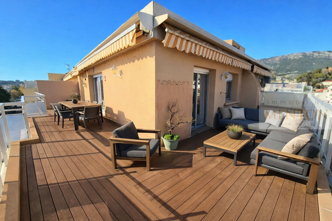 exceptionnel 3 pièces de 79 m² et 63 m² de terrasse en 8 ème et dernier étage, vue panoramique  mer — photo 2