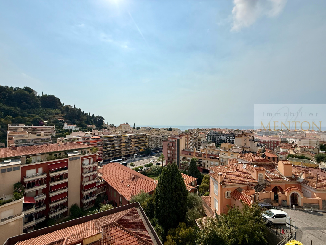 Menton proche centre ville 5 pièces — photo 2