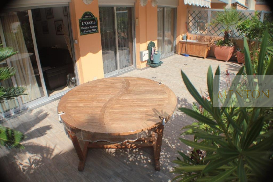 Menton centre ville, magnifique 2 pièces entièrement rénové.34 m² de terrasse — photo 2