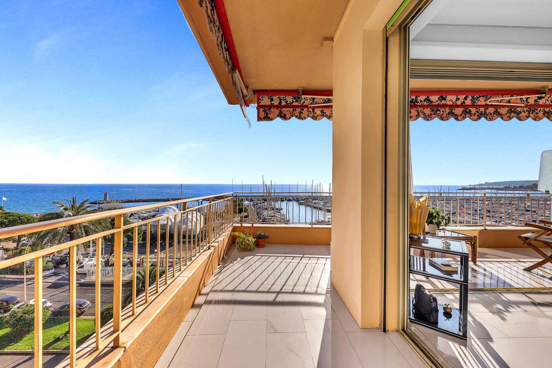 Vente Appartement Menton 3 Pièces 65 m² — photo 1