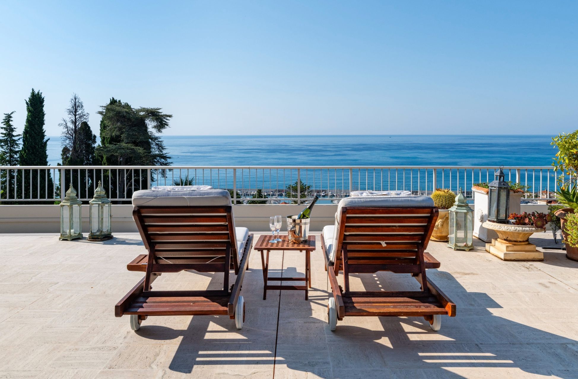Vente Penthouse Menton 7 Pièces 237 m² — photo 1