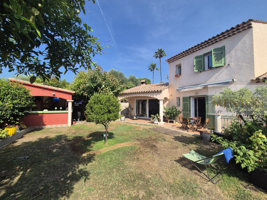 Menton,  Castellar route de castellar terrain plat  de 1530 m² piscine — photo 2