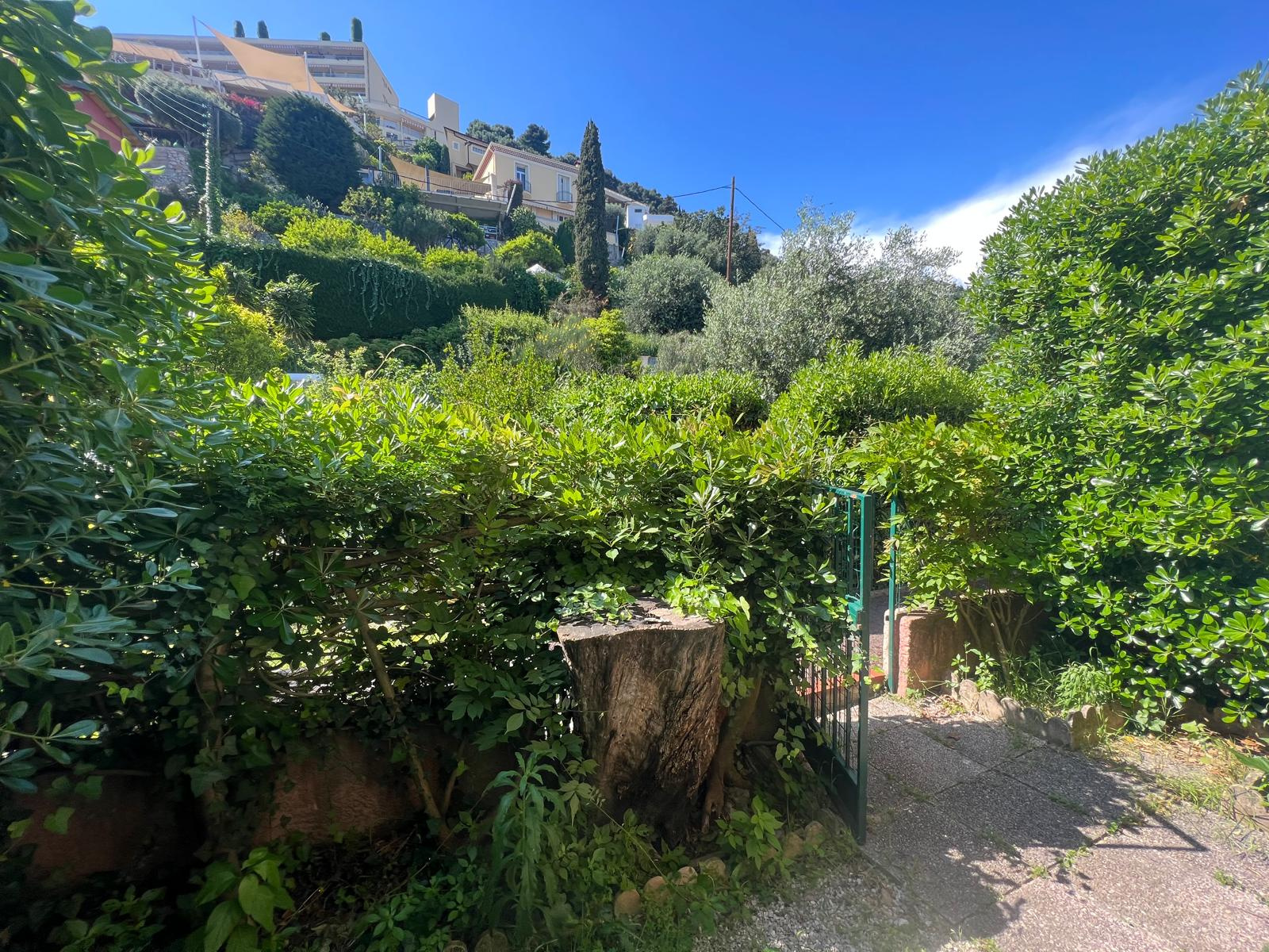 RARE sur Menton Garavan-maison mitoyenne-3 chambres-terrasses-jardin-2 parkings-grande cave-vue mer vieille vi — photo 4