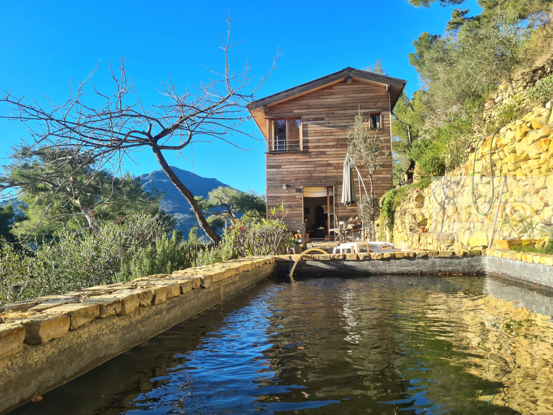 Menton Castellar bergerie en pierre et maison bois sur 2785 m² terrain , vue panoramique mer et montagnes — photo 3