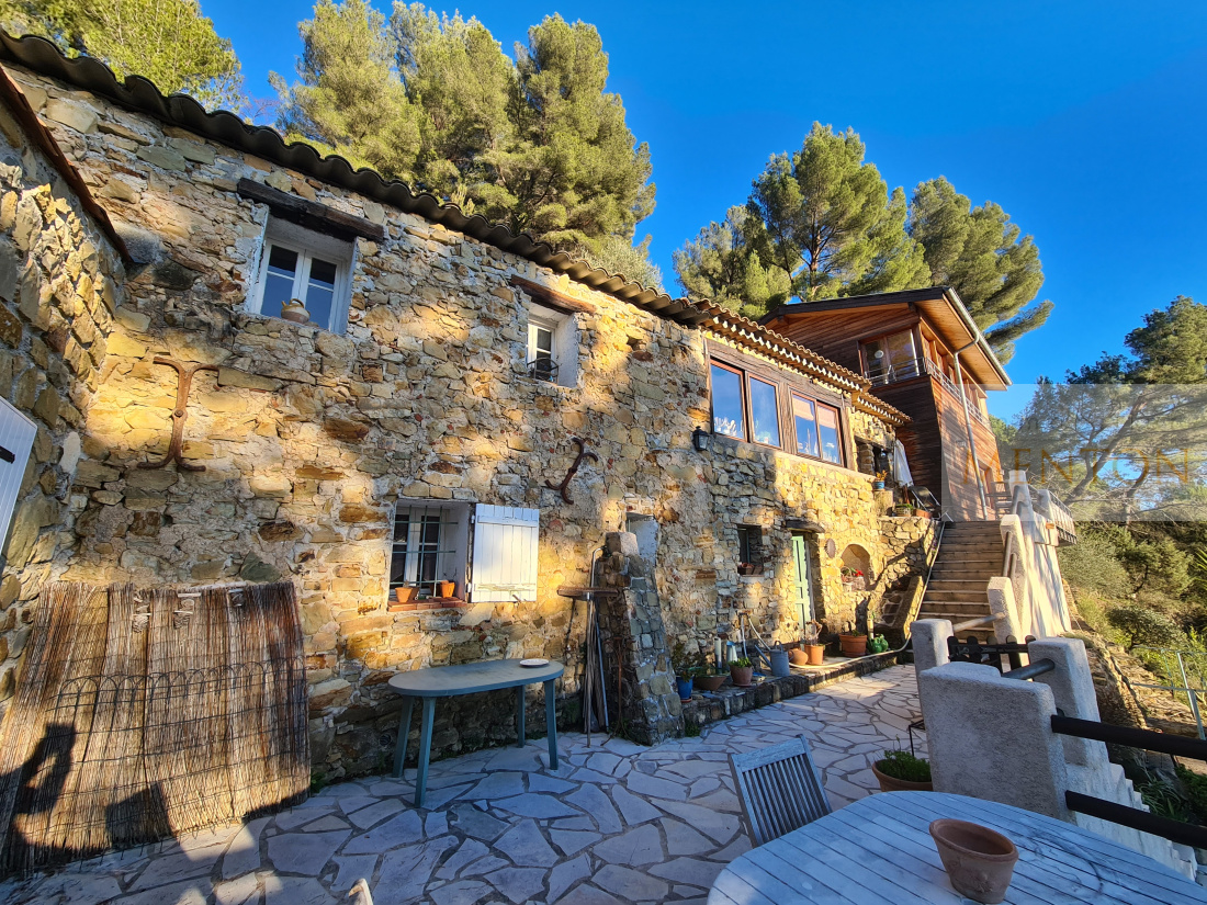Menton Castellar bergerie en pierre et maison bois sur 2785 m² terrain , vue panoramique mer et montagnes — photo 4