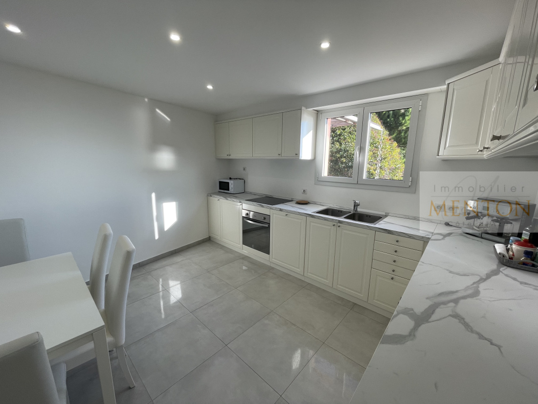 Menton, Garavan, Appartement villa de 4 Pièces, vue mer — photo 4