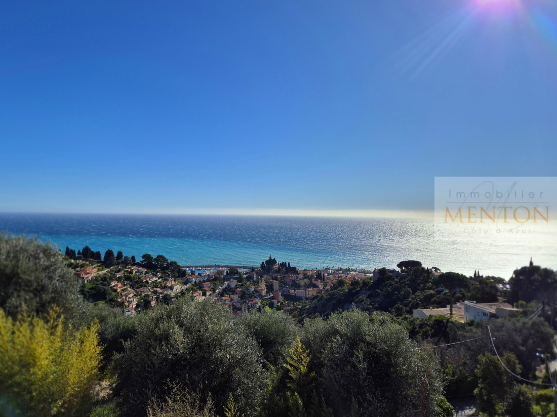 Menton,dernier étage,  villa dolce,appartement Maison de 73 m², terrain de 1629 m²,vue mer exceptionnelle. — photo 3
