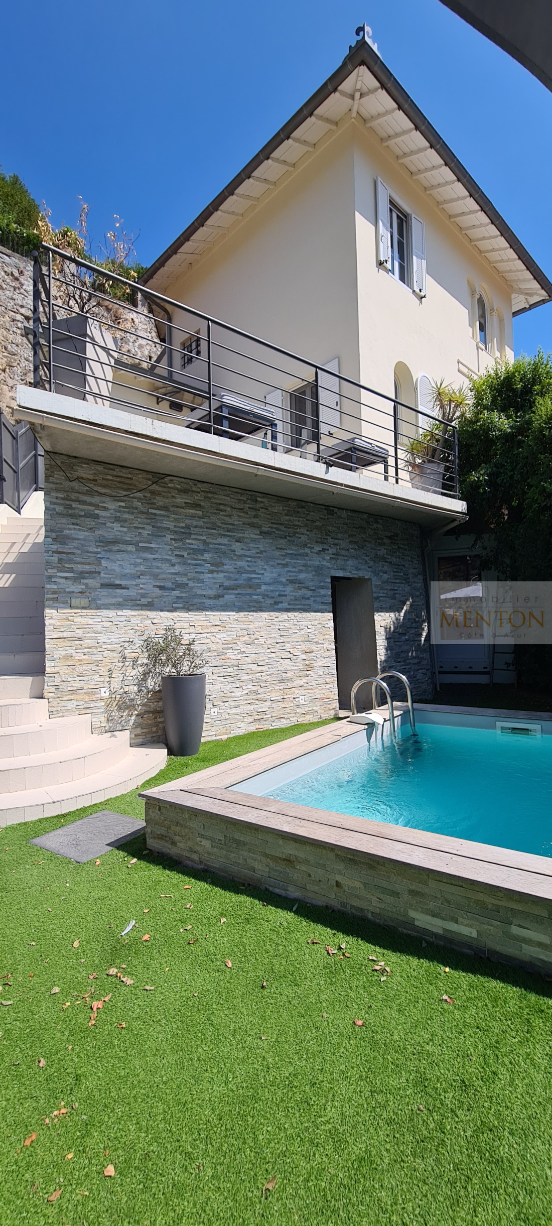 Maison contemporaine, Menton - Gorbio ,  de 5 pièces avec piscine et terrasse norme BBC — photo 2