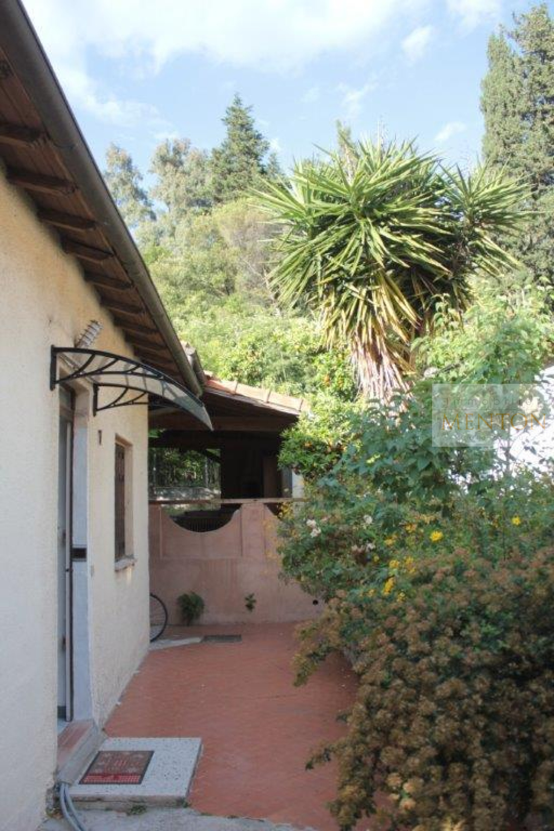 Menton. RARE  maison de plein pied de 94 m² et 480 m² de terrain — photo 3