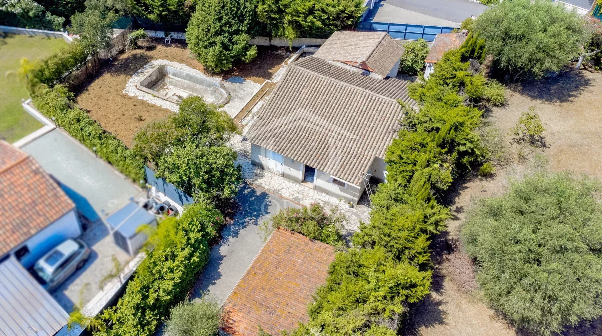 Maison à Mougins, 152 m² sur 1000 m² de terrain — photo 2