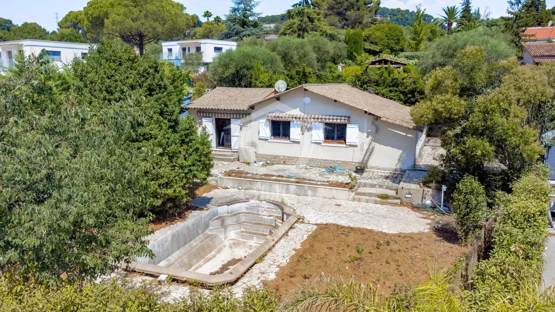 Maison à Mougins, 152 m² sur 1000 m² de terrain — photo 3