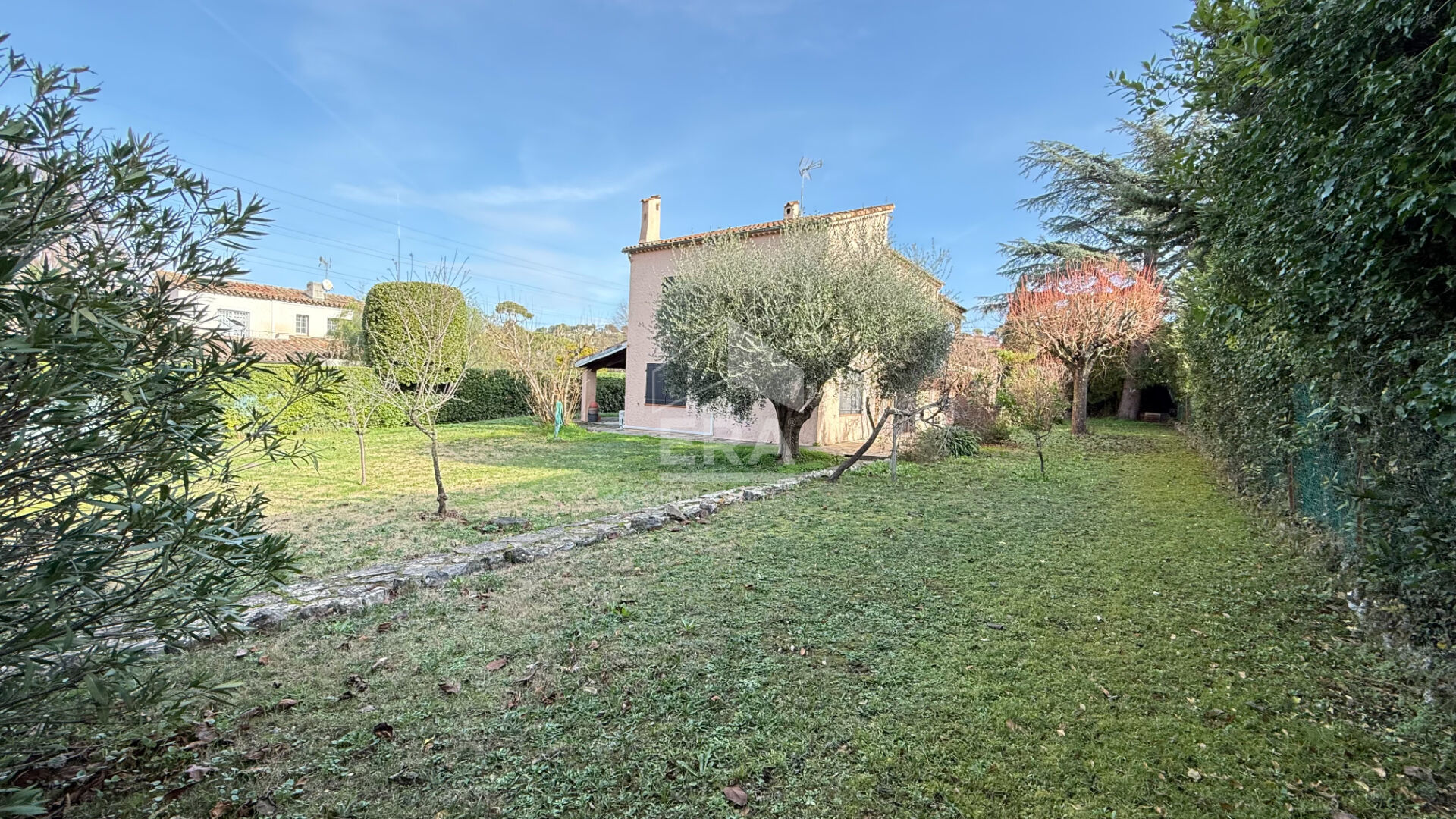 Maison à Mougins, 170 m² sur 1100 m² de terrain — photo 5