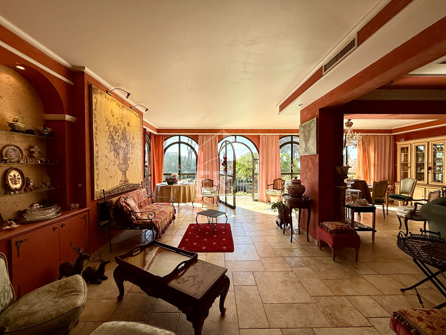 Maison à Mougins, 320 m² sur 1100 m² de terrain — photo 5