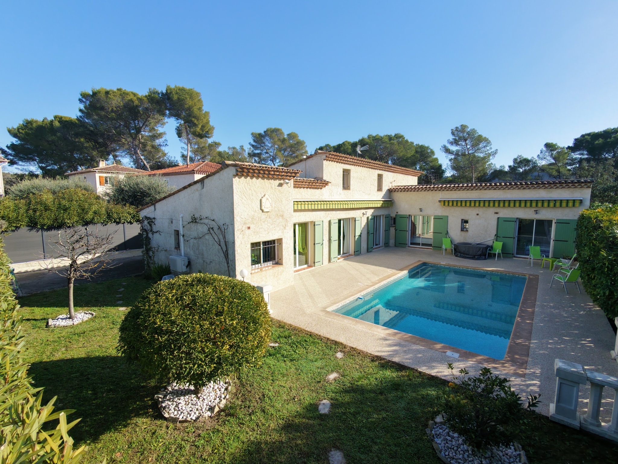 Maison à Mougins, 190 m² sur 676 m² de terrain — photo 5
