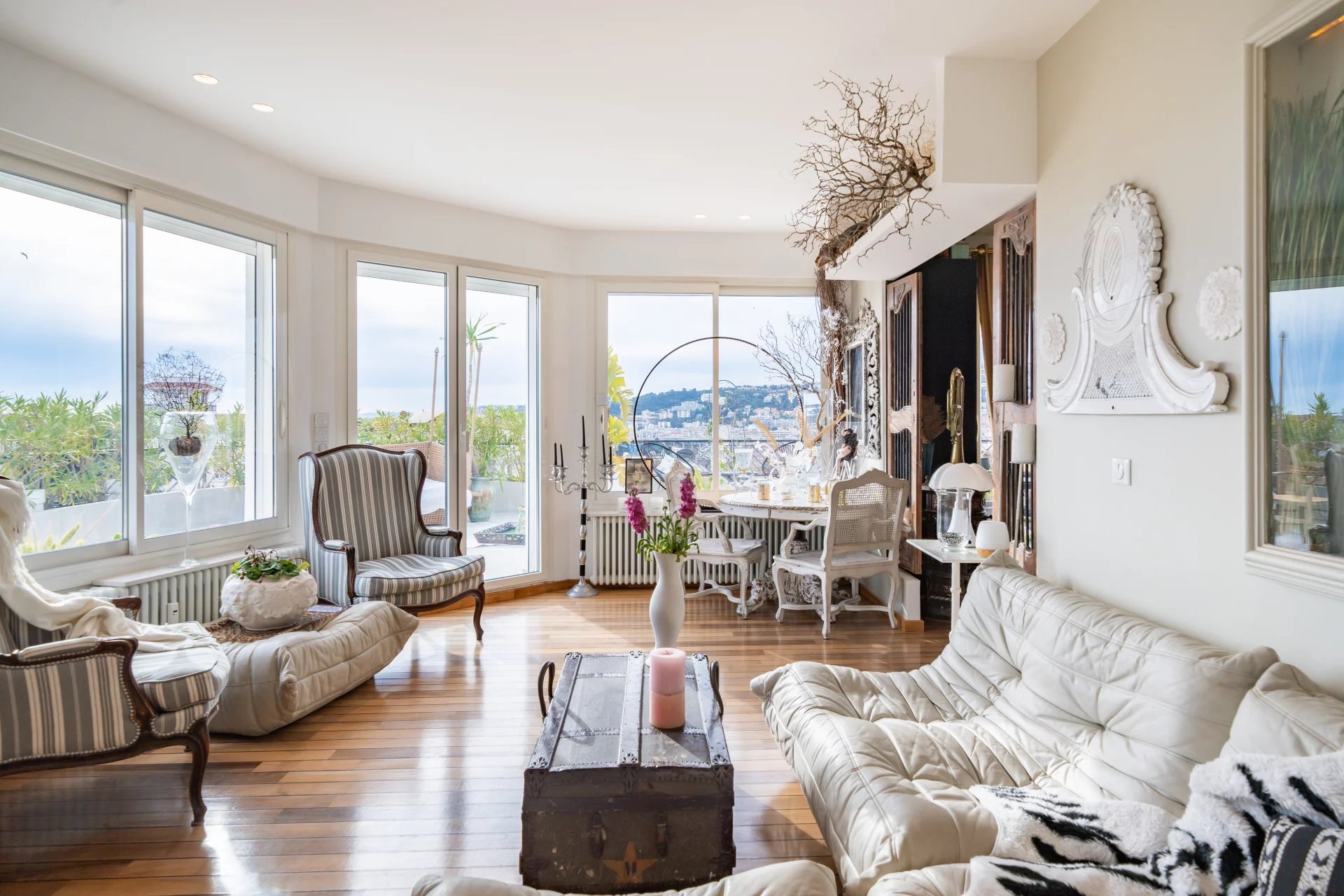 Achat Appartement Nice avec une grande terrasse dominant la ville — photo 4