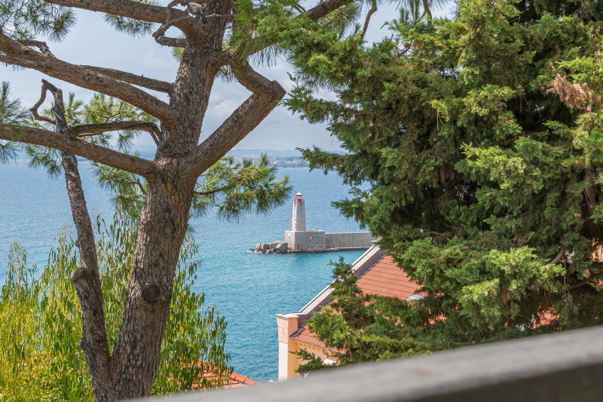 Achat Appartement Nice Résidence avec accès privé au bord de mer — photo 1