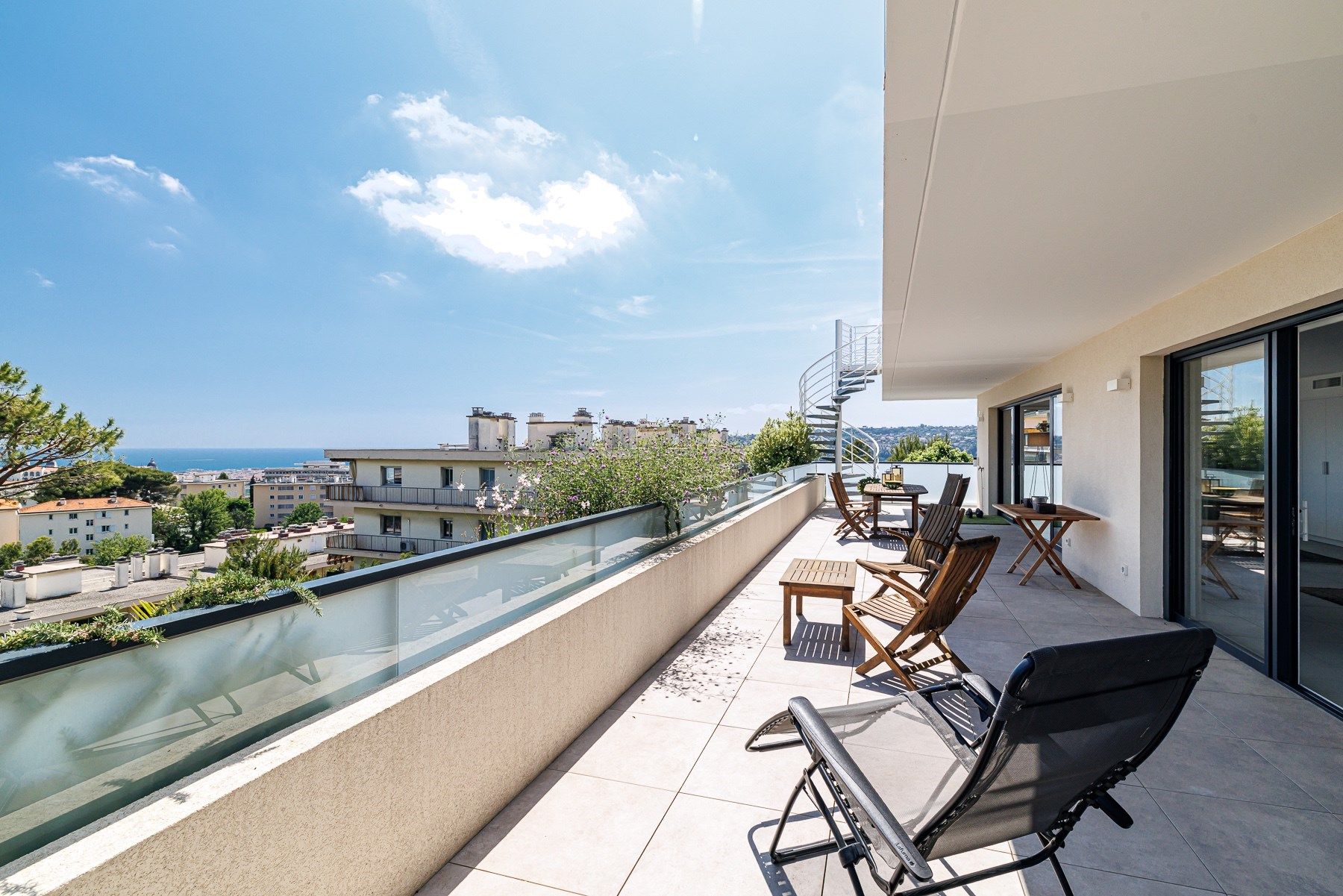 Vente Appartement Nice 4 Pièces 200 m² — photo 1