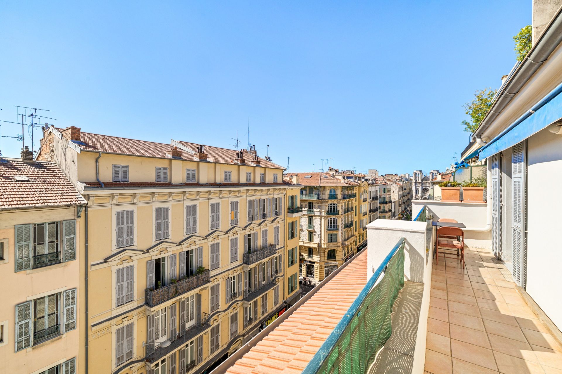 Vente Appartement Nice 1 pièce 97 m² — photo 3