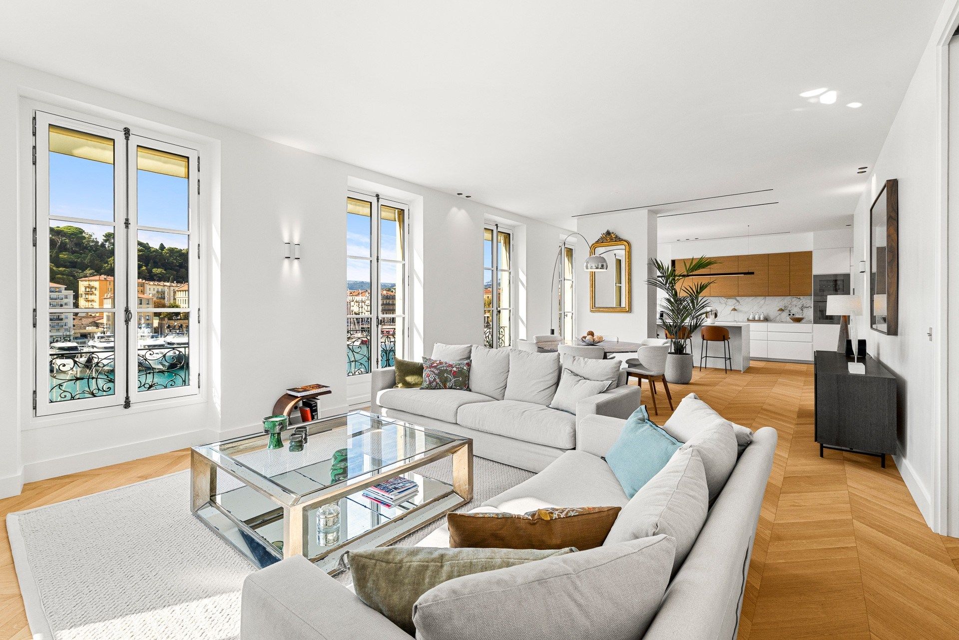 Vente Appartement Nice 4 Pièces 132 m² — photo 2