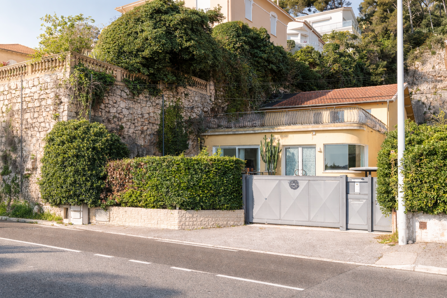 Vente Bâtisse à rénover Nice 8 Pièces 530 m² — photo 2
