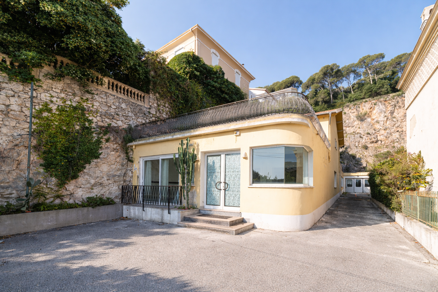 Vente Bâtisse à rénover Nice 8 Pièces 530 m² — photo 3