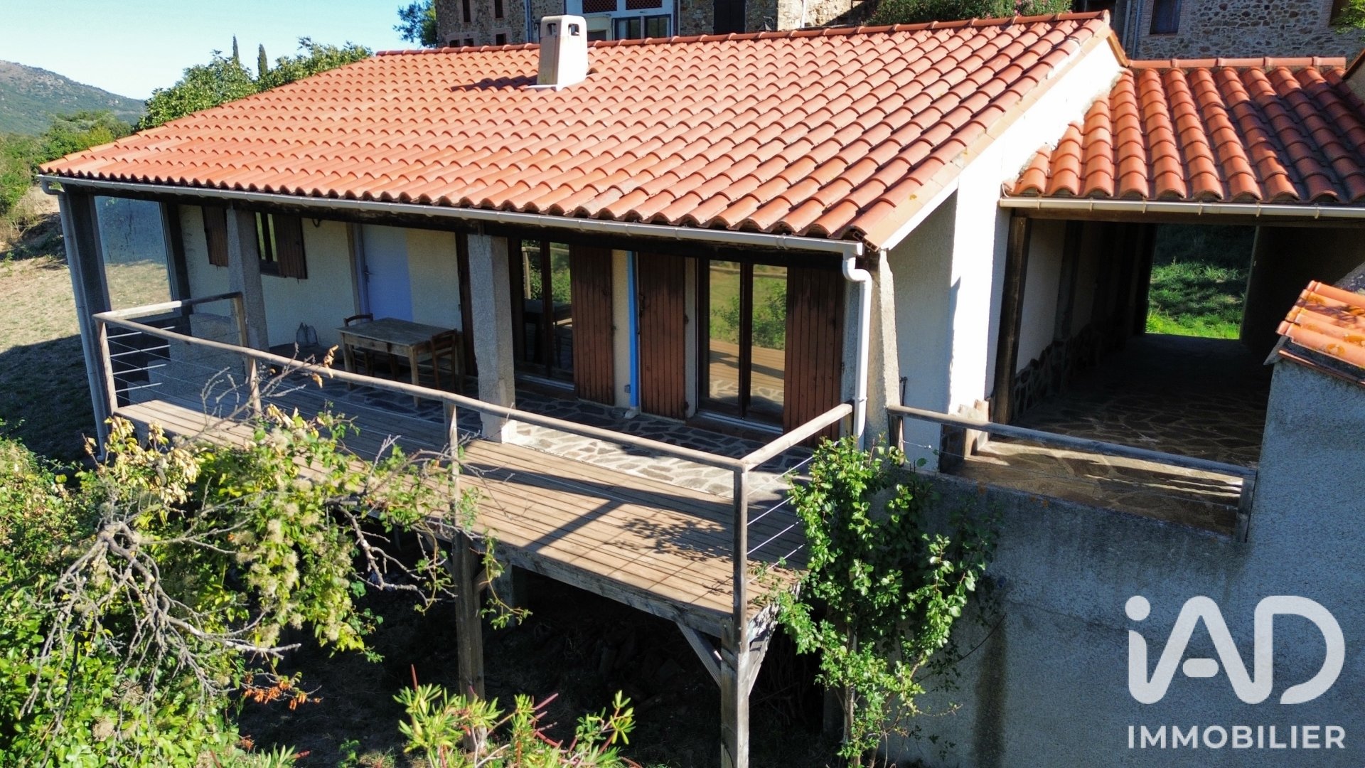 Maison à Nice, 99 m² sur 1334 m² de terrain — photo 2